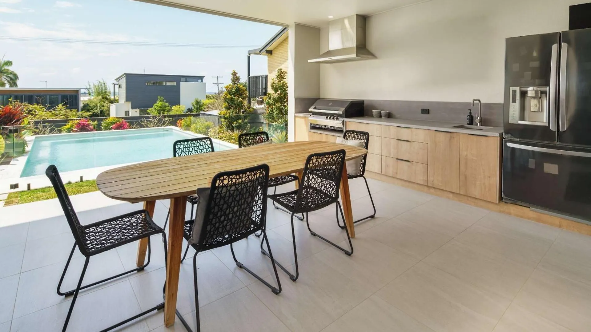 Holiday home Moffat Beach Modern Oasis With Pool Caloundra